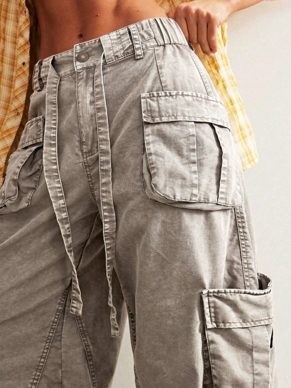 Apricot Casual Women's Woven Loose Cuffed Low Waist Loose Long Pants - Picture 4 of 10
